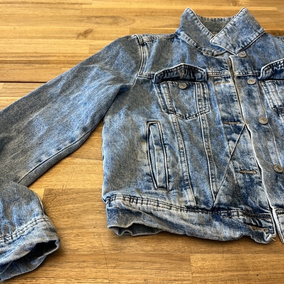 FREE PEOPLE ⭐️ jean jacket - Picture 4 of 11